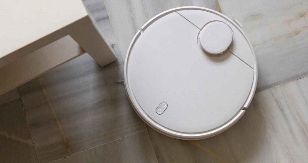 We tested Xiaomi’s new robot vacuum cleaner that also mops, so you can retire your old Roomba