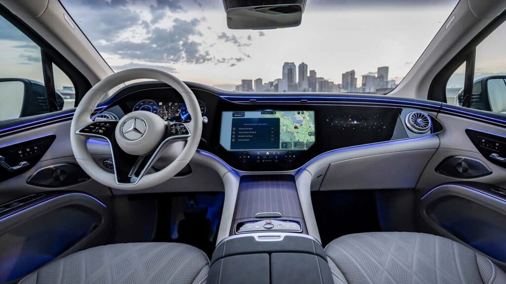 Mercedes-Benz integrates ChatGPT into the voice assistant of its vehicles
