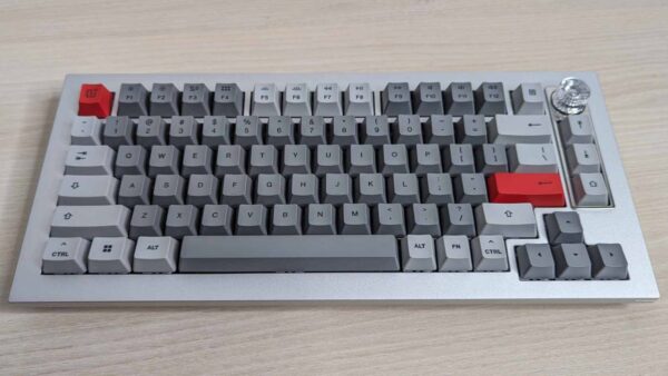 We tested the first OnePlus keyboard, a great aid for work and studies